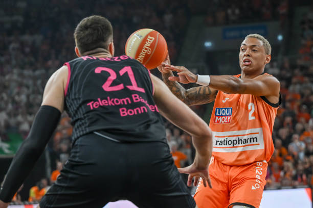 从纸面实力 从纸面实力