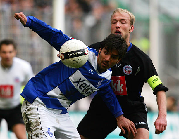 武术队摘两金一银 19岁王瓅苓初战东运捎金喜